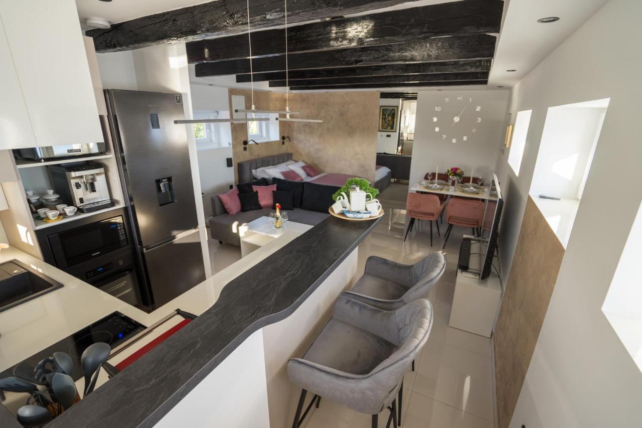 Studio Apartman Lenox Rijeka Luaran gambar