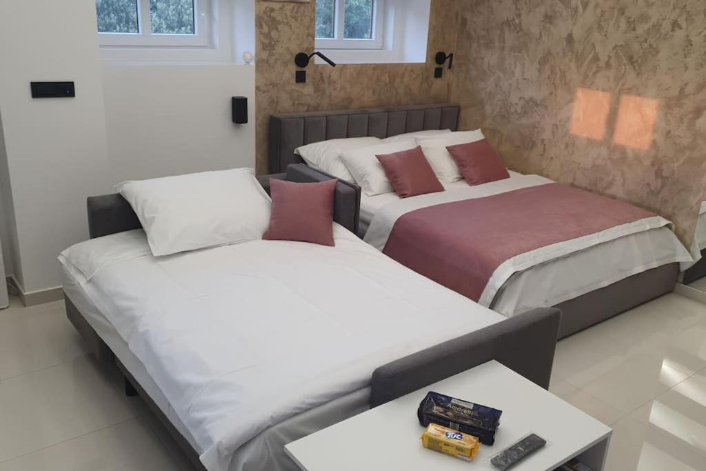 Studio Apartman Lenox Rijeka Luaran gambar